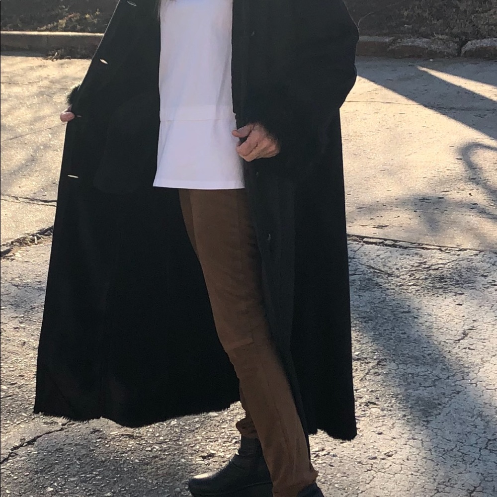 Terry Lewis long black luxury coat - Picture 4 of 16
